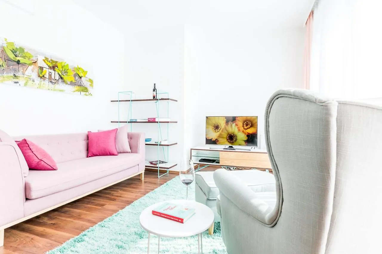 Simtown Suite Apartments Vienna